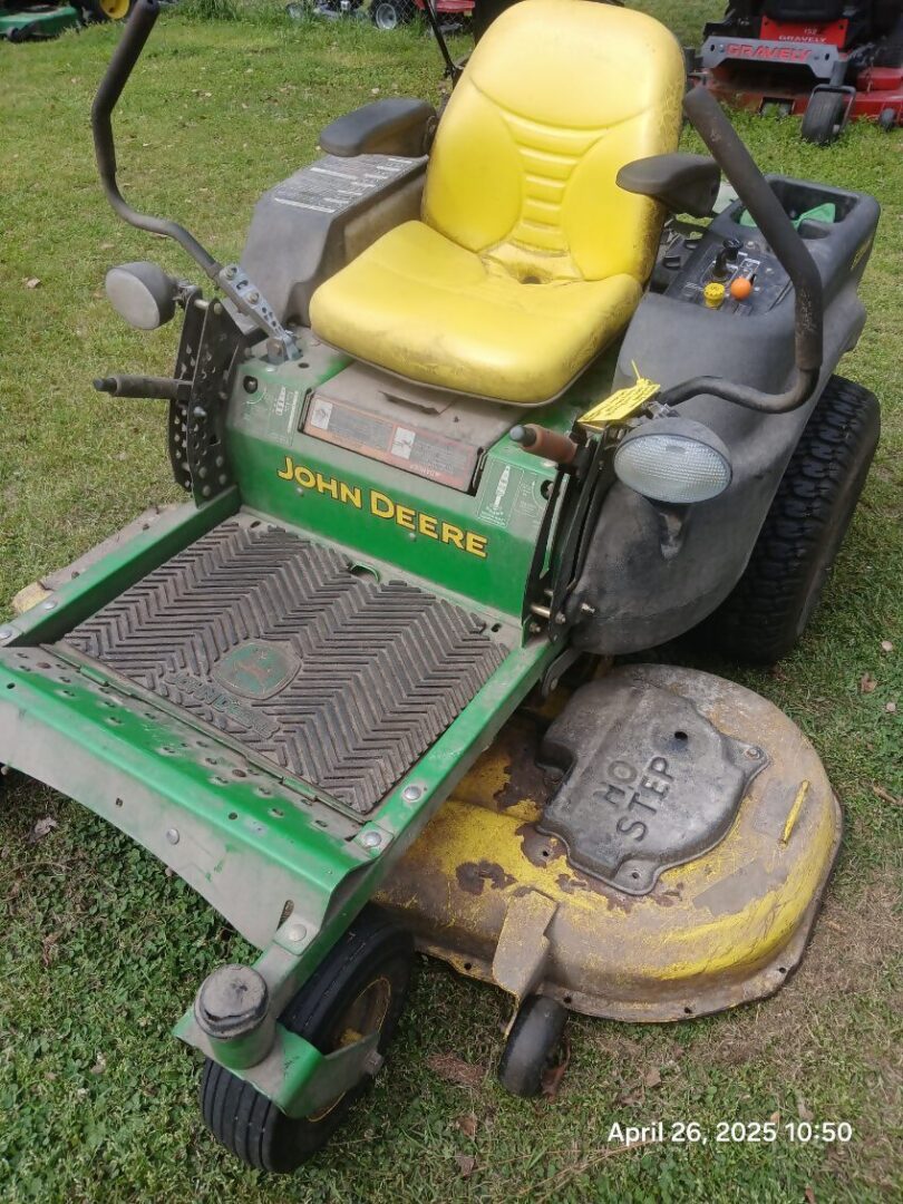 John Deere Z445 Before a Full Service